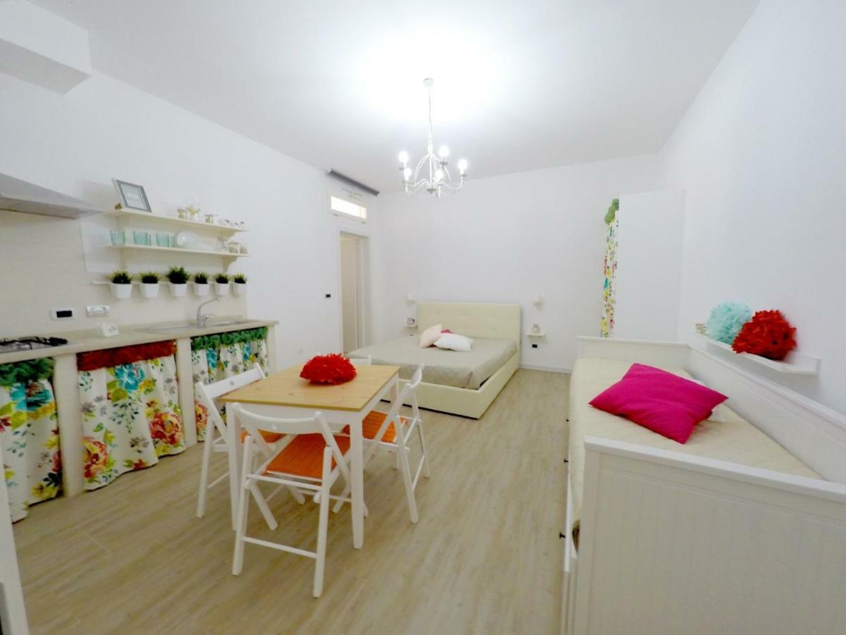 Casa Vacanze Coralloholiday Hotel Torre Lapillo Luaran gambar